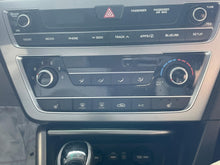 Load image into Gallery viewer, TEMPERATURE CONTROLS  HYUNDAI SONATA 2016 16 - NW560648
