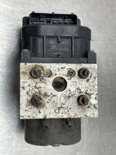Load image into Gallery viewer, ABS PUMP Forester 2003 03 2004 04 Auto - NW451005
