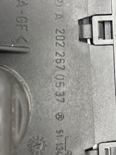 Load image into Gallery viewer, Floor Shifter  MERCEDES SLK 1999 - NW269882
