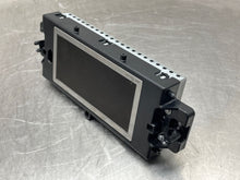 Load image into Gallery viewer, INFO-GPS SCREEN Mercedes-Benz GLK350 2010 10 2011 11 2012 12 - NW462923
