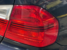 Load image into Gallery viewer, OUTER TAIL LIGHT LAMP 323i 325ci 325i 328i 330ci 330i 06-08 Right - NW561343
