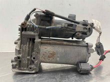 Load image into Gallery viewer, SUSPENSION AIR COMPRESSOR PUMP LR3 LR4 Range Rover Sport 05-16 - NW509442
