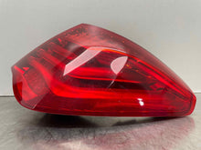 Load image into Gallery viewer, OUTER TAIL LIGHT LAMP 740i 740il 750 HYBRID 750i 750il 760li09-12 Right - NW458670
