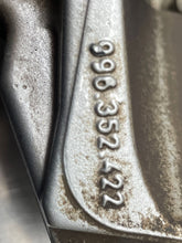 Load image into Gallery viewer, Brake Caliper  PORSCHE 911 2000 - NW458404
