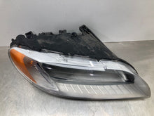 Load image into Gallery viewer, HEADLIGHT LAMP ASSEMBLY Volvo C70 S80 V70 XC70 2007-2013 Right - NW461193
