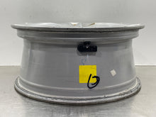 Load image into Gallery viewer, WHEEL RIM Legacy 15-17 17x7-1/2 ALLOY - NW562901
