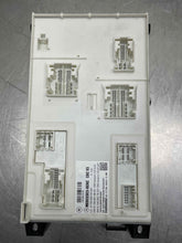 Load image into Gallery viewer, BODY CONTROL MODULE COMPUTER B250 CLA250 CLA45 GLA250 GLA45 GLAh 15-20 - NW461126
