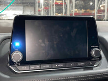 Load image into Gallery viewer, Radio Nissan Rogue 2021 - NW561903
