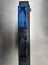 Load image into Gallery viewer, BODY CONTROL MODULE BCM COMPUTER 323i 328i 335i M3 X1 Z4 10-15 - NW464484
