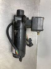Load image into Gallery viewer, AIR RIDE COMPRESSOR Land Rover Range Rover 02 03 04 05 - NW464474
