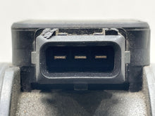 Load image into Gallery viewer, Mass Air Flow Sensor Meter MAF 330ci 330i 330xi 530i 01-06 - NW476388

