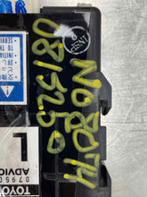 Load image into Gallery viewer, TRANSFER CASE CONTROL MODULE COMPUTER Lexus IS250 06 07 08 - NW464488

