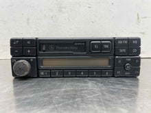 Load image into Gallery viewer, RADIO Cl500 E300D E320 S320 96 97 98 - 99 AM/FM/CASS - NW562200
