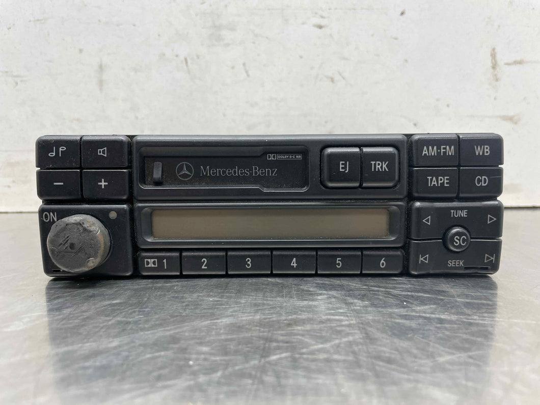 RADIO Cl500 E300D E320 S320 96 97 98 - 99 AM/FM/CASS - NW562200