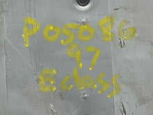Load image into Gallery viewer, RADIO Cl500 E300D E320 S320 96 97 98 - 99 AM/FM/CASS - NW562200
