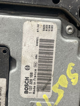 Load image into Gallery viewer, RADIATOR FAN ASSEMBLY Mercedes E350 E500 E55 E280 2005 05 2006 06 07 08 09 - 11 - NW423285
