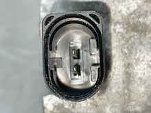 Load image into Gallery viewer, AC COMPRESSOR Passat Audi A3 2006 06 2007 07 - NW562338

