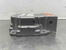 Load image into Gallery viewer, AIRBAG MODULE COMPUTER Audi A3 2006 06 2007 07 - NW562323
