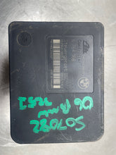 Load image into Gallery viewer, ABS PUMP BMW 320I 325I 330I 2002 03 04 05 06 - NW467998
