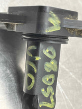 Load image into Gallery viewer, Mass Air Flow Sensor Meter MAF C30 Pickup C70 S40 S60 S80 V40 04-14 - NW469456
