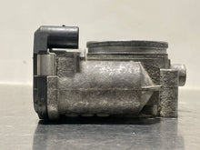 Load image into Gallery viewer, THROTTLE BODY AUDI A4 A6 S4 00 01 02 03 - 06 2.7 TURBO - NW470380
