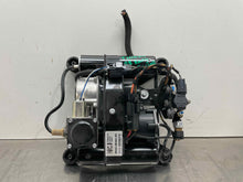 Load image into Gallery viewer, AIR RIDE COMPRESSOR Range Rover 06 07 08 09 10 11 12 13 14 - NW563172

