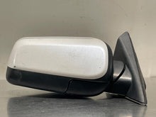 Load image into Gallery viewer, Side View Door Mirror Lincoln MKS 2015 - NW470618
