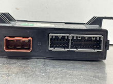 Load image into Gallery viewer, DOOR CONTROL MODULE COMPUTER Honda Odyssey 08 09 10 Right - NW471053
