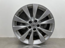 Load image into Gallery viewer, WHEEL RIM Venza 13-16 19x7-1/2 ALLOY 19x7-1/2, 5 lug, 4-1/2" - NW563287
