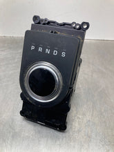 Load image into Gallery viewer, Floor Shifter Land Rover Evoque 2017 - NW471543
