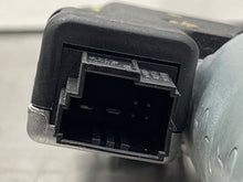 Load image into Gallery viewer, Sunroof Motor  BMW X5 2007 - NW473530
