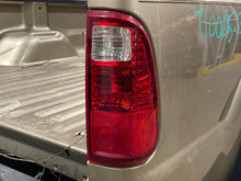 Load image into Gallery viewer, TAIL LIGHT LAMP ASSEMBLY F250SD Pickup F350SD Pickup 08-16 Right - NW563268
