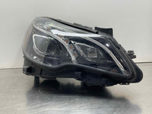 Load image into Gallery viewer, HEADLIGHT LAMP ASSEMBLY E250 Van E250D E300 E350 E400 E550 E63 14-17 Right - NW474636
