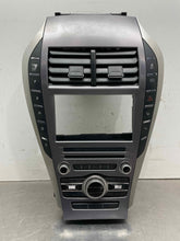 Load image into Gallery viewer, Radio Lincoln MKZ 2020 - NW563857
