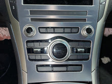 Load image into Gallery viewer, Radio Lincoln MKZ 2020 - NW563517
