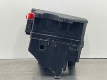 Load image into Gallery viewer, Fuse Box Cadillac DTS 2010 - NW476505

