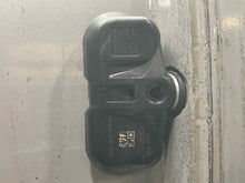 Load image into Gallery viewer, WHEEL RIM Venza 09-13 19x7-1/2 ALLOY 19x7-1/2, 5 lug, 4-1/2" - NW476845
