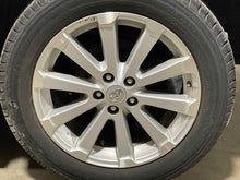 Load image into Gallery viewer, WHEEL RIM Venza 09-13 19x7-1/2 ALLOY 19x7-1/2, 5 lug, 4-1/2" - NW476848

