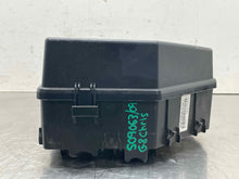Load image into Gallery viewer, Fuse Box Pontiac G8 2009 - NW459730
