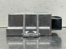 Load image into Gallery viewer, AIR BAG CONTROL MODULE COMPUTER Jaguar XF XFR 2010 10 2011 11 - NW476438
