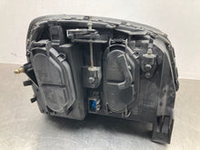 Load image into Gallery viewer, HEADLIGHT LAMP ASSEMBLY Cadillac Deville DHS DTS 2003 03 Right - NW476606
