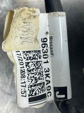 Load image into Gallery viewer, SIDE VIEW DOOR MIRROR Nissan Pathfinder 13 14 15 16 Right - NW476964
