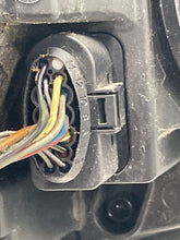 Load image into Gallery viewer, HEADLIGHT LAMP ASSEMBLY Audi A5 S5 08 09 10 11 12 Right - NW477078
