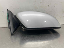 Load image into Gallery viewer, SIDE VIEW DOOR MIRROR Nissan Rogue 16 17 18 19 20 Right - NW564701
