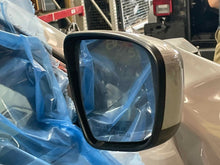 Load image into Gallery viewer, SIDE VIEW DOOR MIRROR Nissan Rogue 16 17 18 19 20 Right - NW564701
