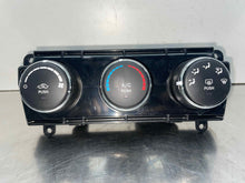 Load image into Gallery viewer, Temperature Controls Jeep Wrangler 2017 - NW564798
