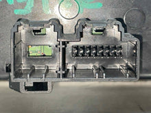 Load image into Gallery viewer, Temperature Controls Jeep Wrangler 2017 - NW564798
