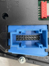 Load image into Gallery viewer, Radio  BMW 535I GT 2014 - NW478639
