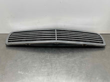 Load image into Gallery viewer, GRILL Mercedes E300D E320 E55 1996 96 1997 97 98 99 - NW364400
