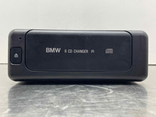 Load image into Gallery viewer, CD CHANGER BMW 740i 750i 1999 99 00 01 - NW480626
